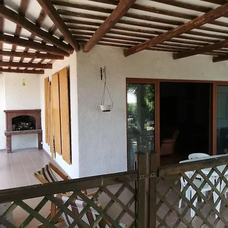 Vakantiehuis Casa Rosa, Di Campagna Con Piscina